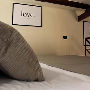 Pedamentina Pulcinella Loft Napoli